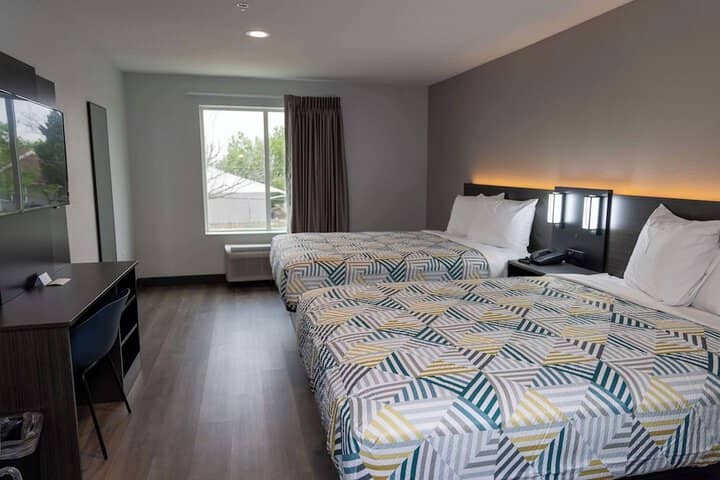 Room 5 of 13